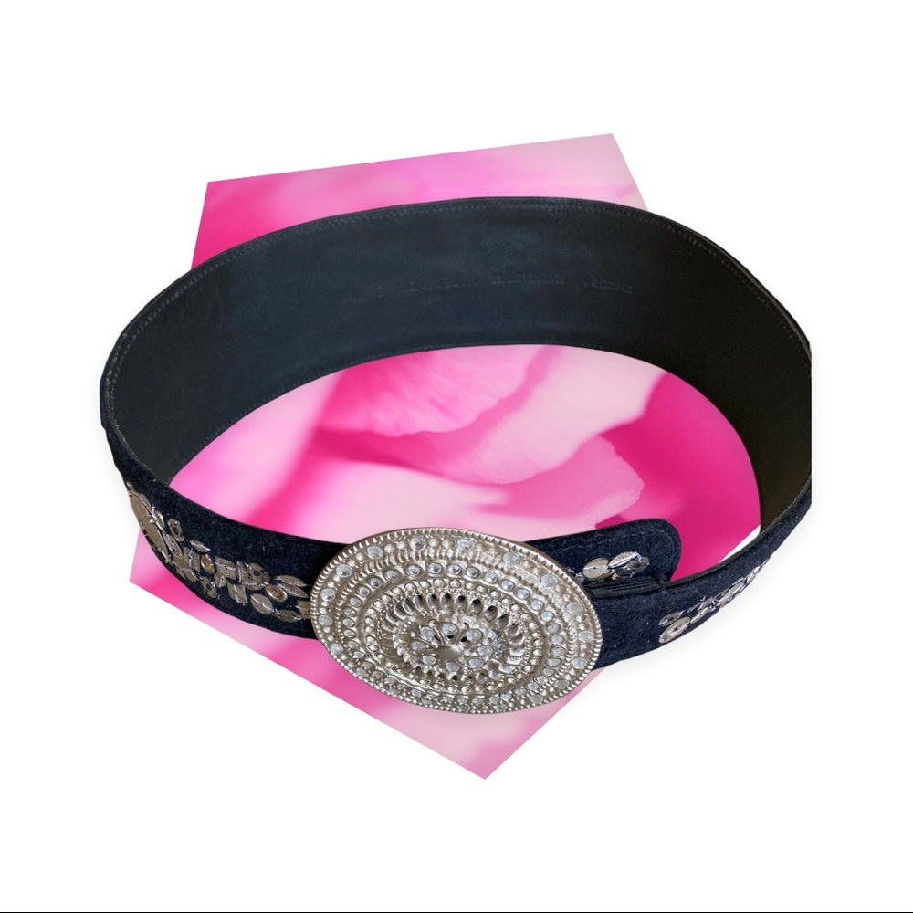 Chico’s Black:Silver Leather Belt